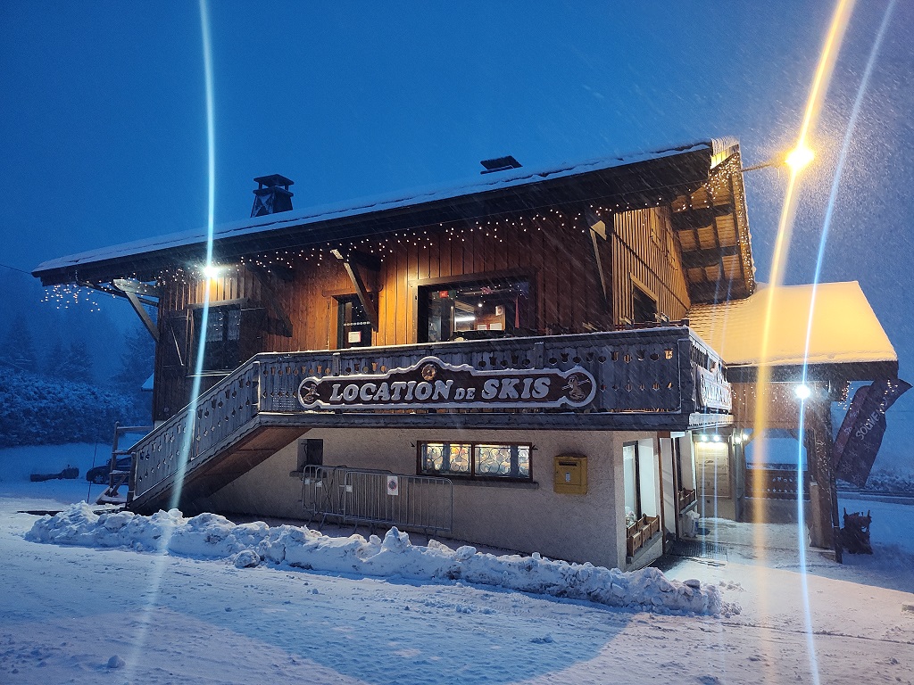 Location skis pistes hirmentaz